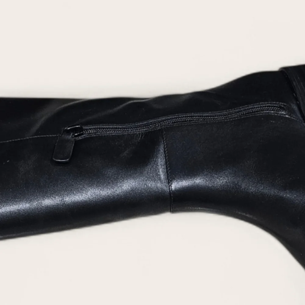 Stuart Weitzman Leather GRACIE TUBO BOOT EUC. SZ 8.5